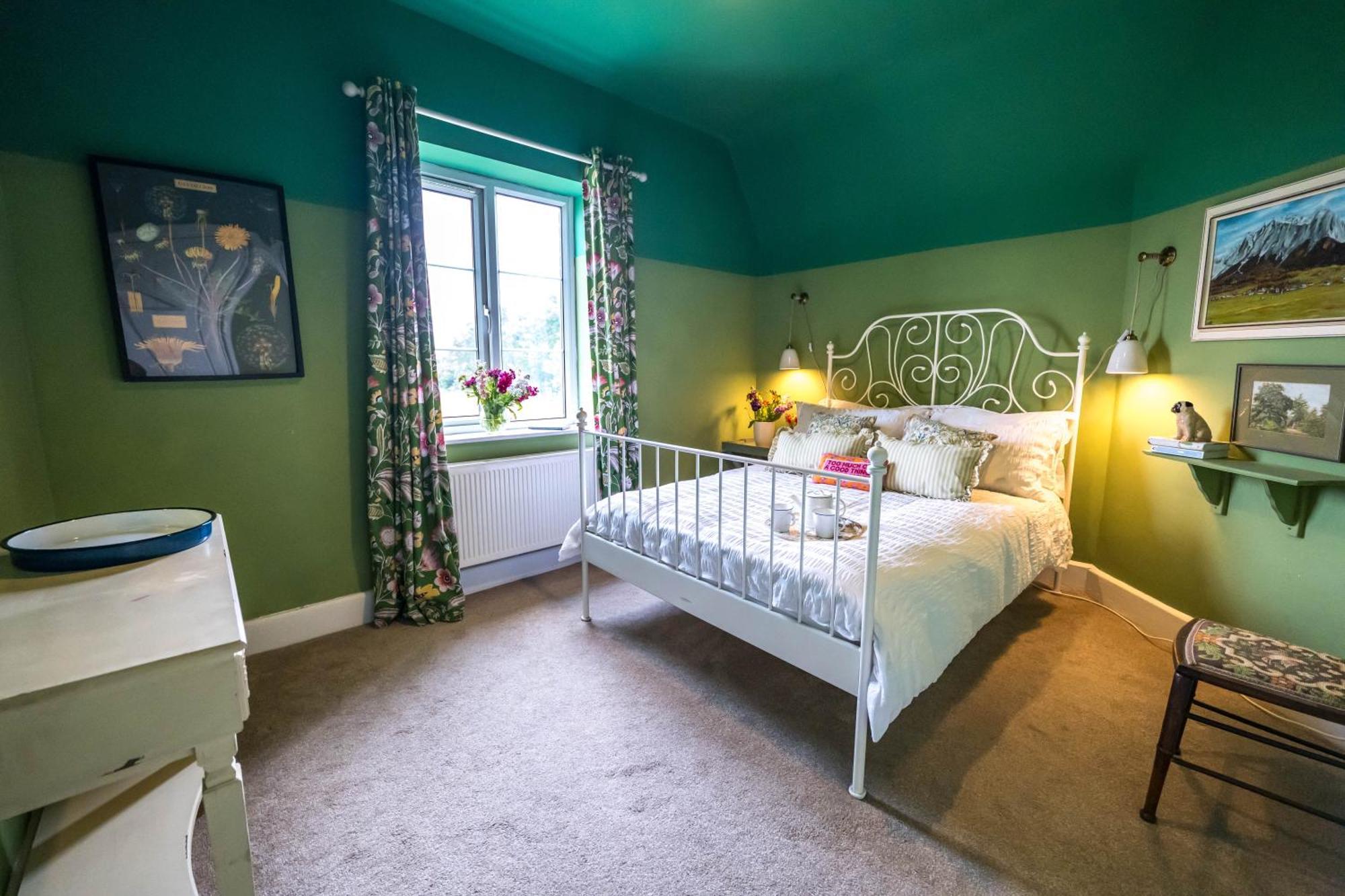 Large Country Cottage, Sleeps 8 - Spa Facilities, Garden Bar, Catering Services, Free Parking, Nature Reserve, Hen Parties Scunthorpe Exterior photo