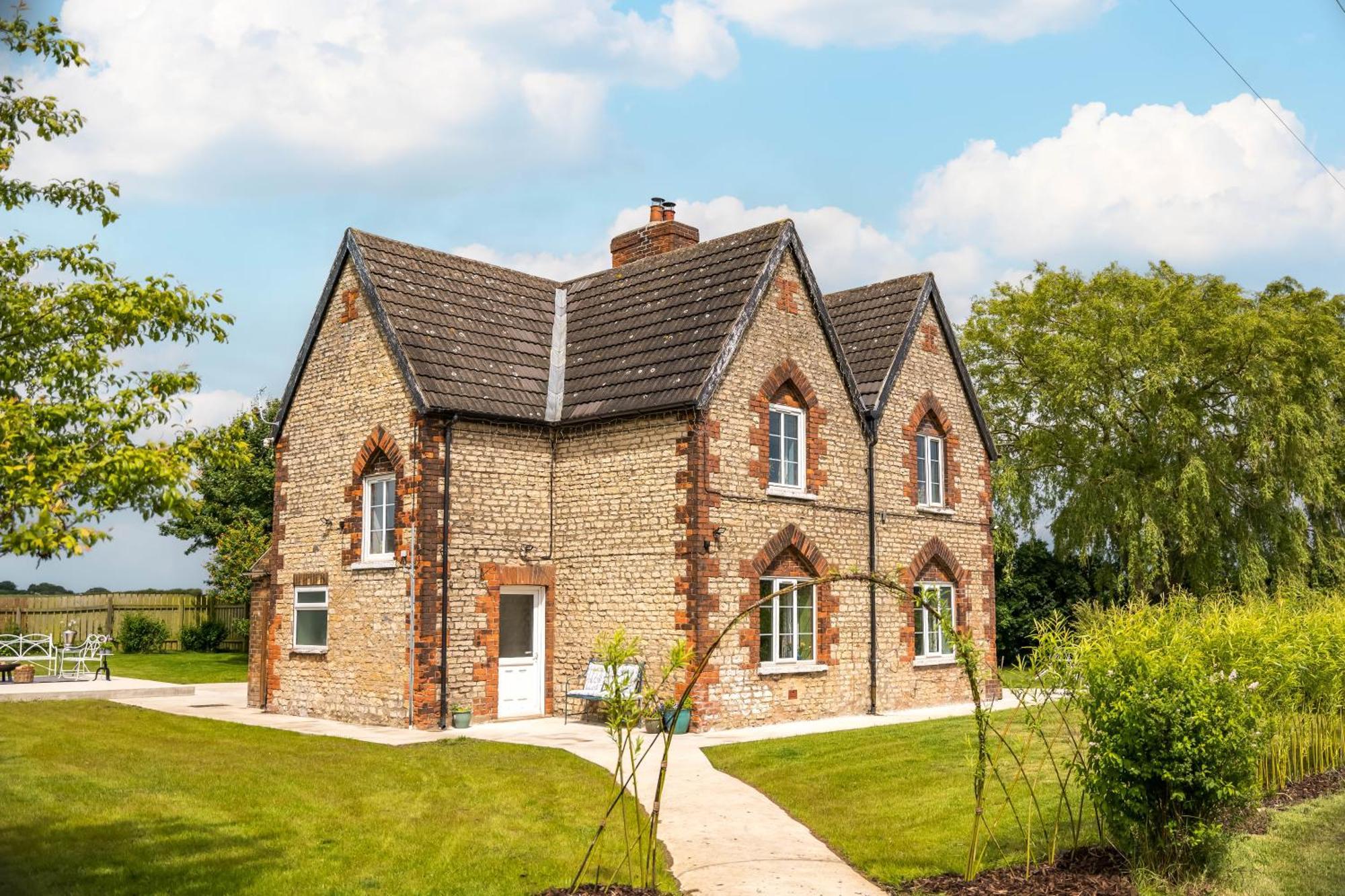 Large Country Cottage, Sleeps 8 - Spa Facilities, Garden Bar, Catering Services, Free Parking, Nature Reserve, Hen Parties Scunthorpe Exterior photo